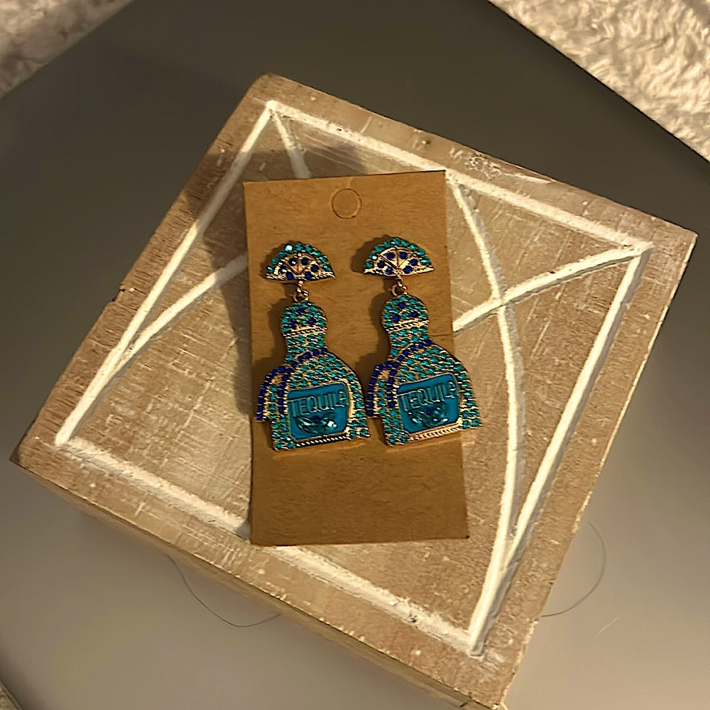 Tequila earrings in blue gold and teal!